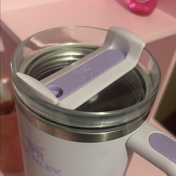 Stanley 40 oz cup - Picture 2 of 5